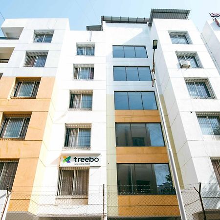 Treebo Empire Executive Premium, Hinjewadi Hotel ฮินเจวาดี ภายนอก รูปภาพ