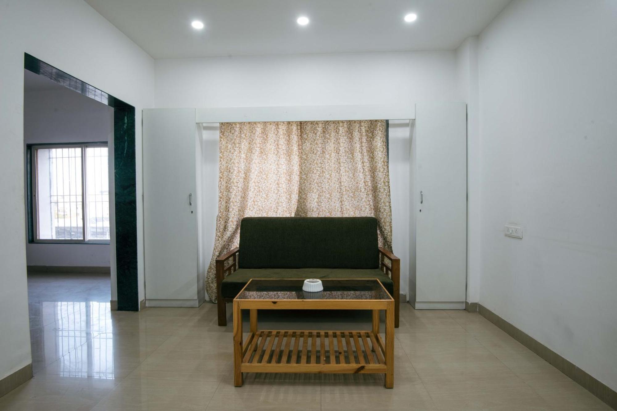 Treebo Empire Executive Premium, Hinjewadi Hotel ฮินเจวาดี ภายนอก รูปภาพ
