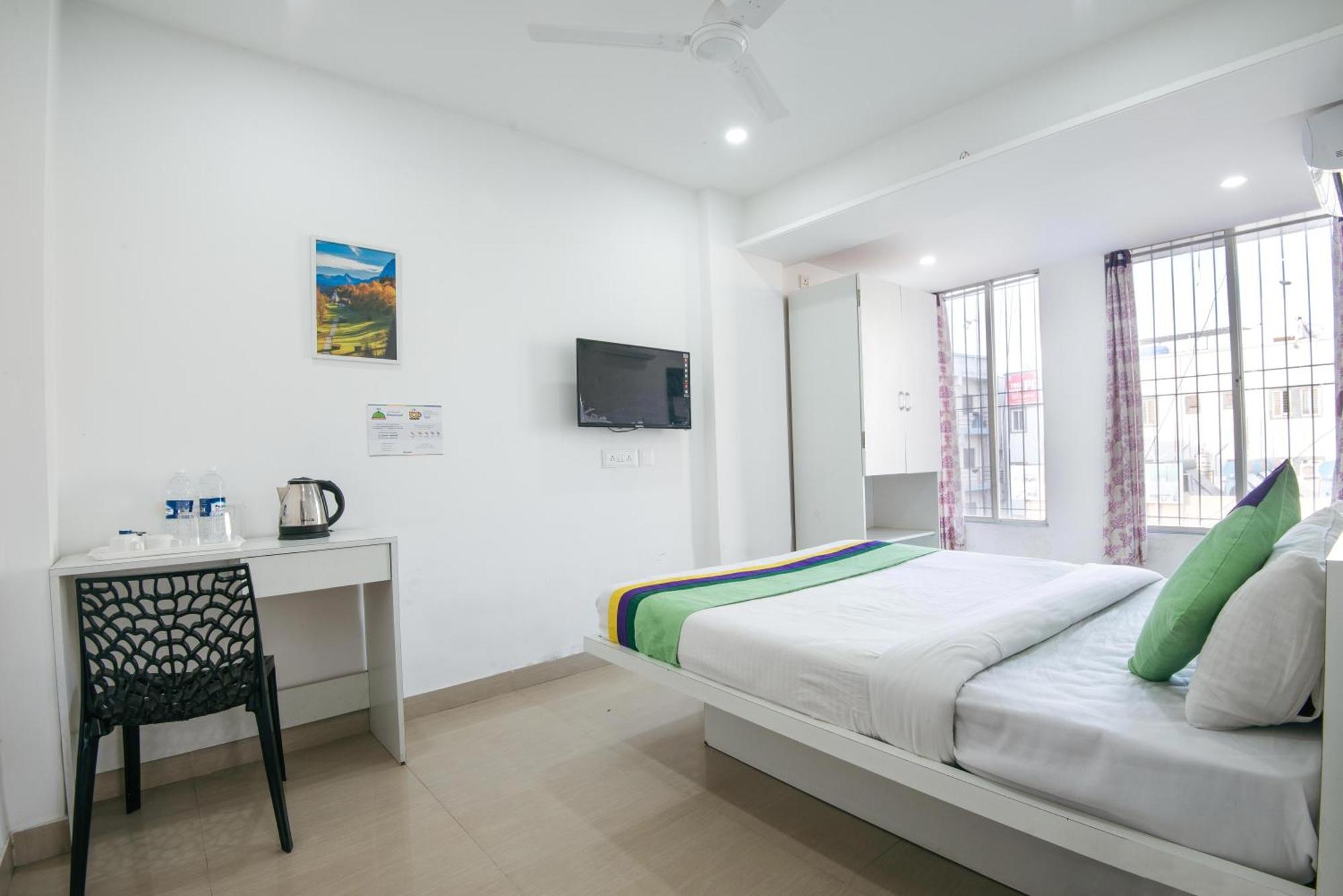Treebo Empire Executive Premium, Hinjewadi Hotel ฮินเจวาดี ภายนอก รูปภาพ