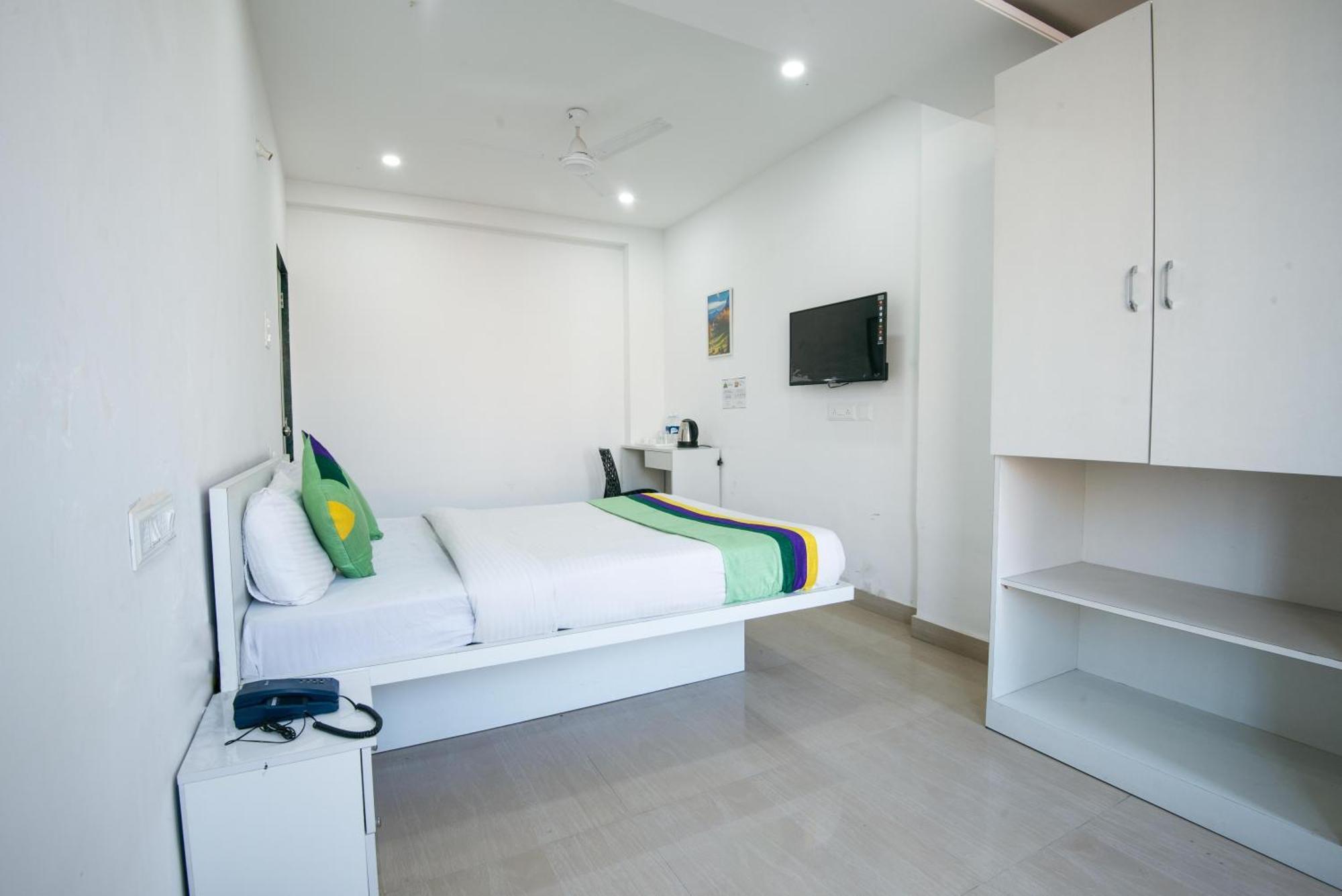 Treebo Empire Executive Premium, Hinjewadi Hotel ฮินเจวาดี ภายนอก รูปภาพ